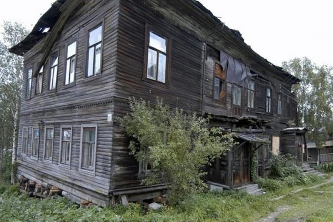 דוגמה של הבית הישן (מקור תמונה - Yandex-תמונות)
