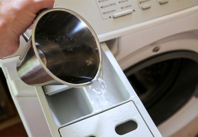 למה לשים קפה, קרח שטיפה במכונת הכביסה?